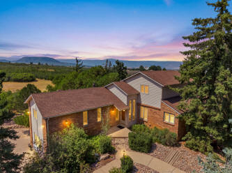 SOLD: 806 Twin Oaks Road | Castle Rock CO 80109 Twin Oaks - an equestrian community with bridle trails in Castle Rock